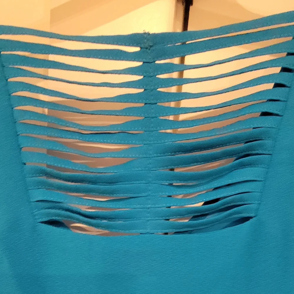 Top - Picture 4 of 4